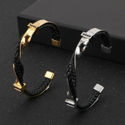 VELTOR REFINED CUFF BRACELET