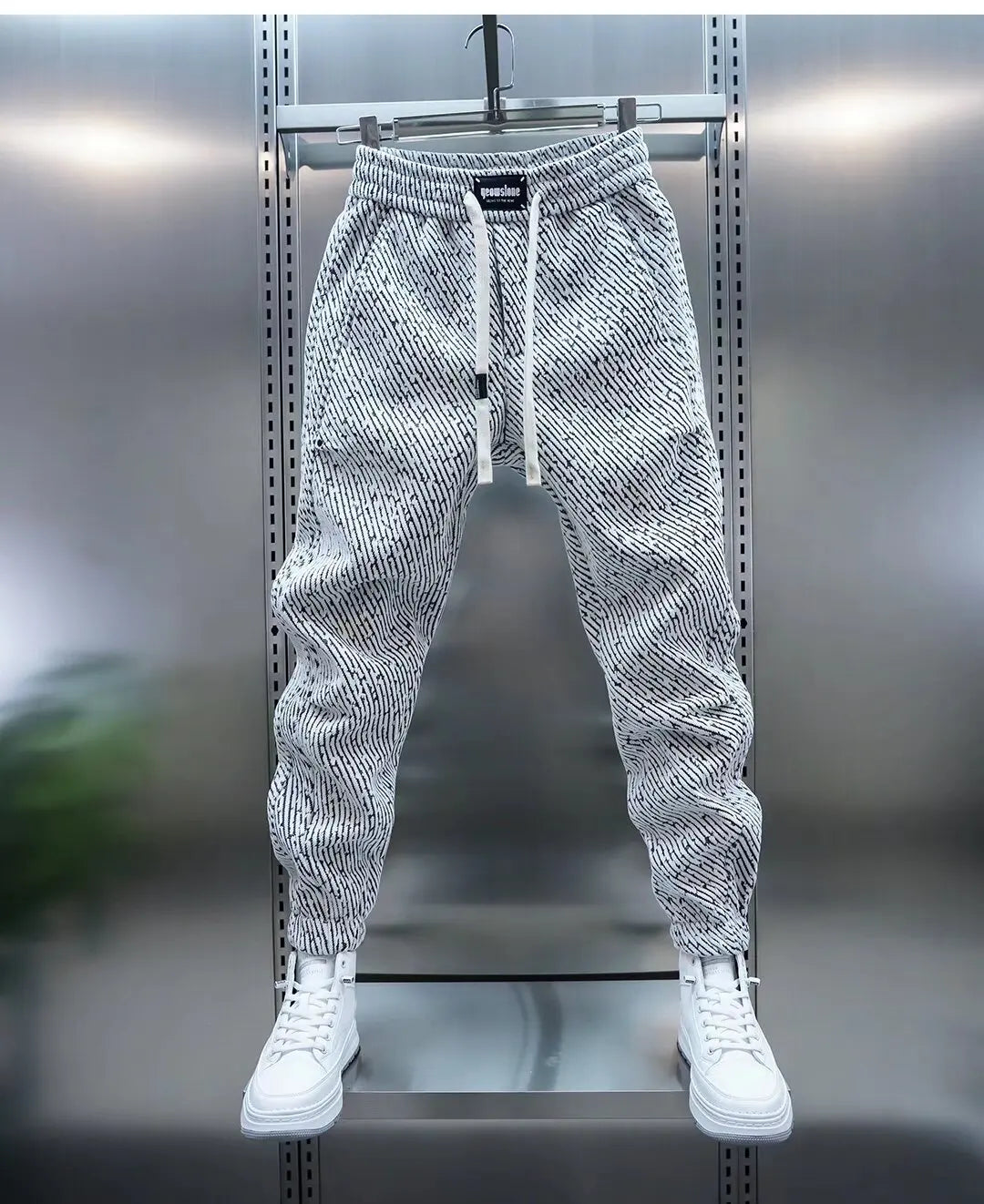 Averon Tapered Jogger